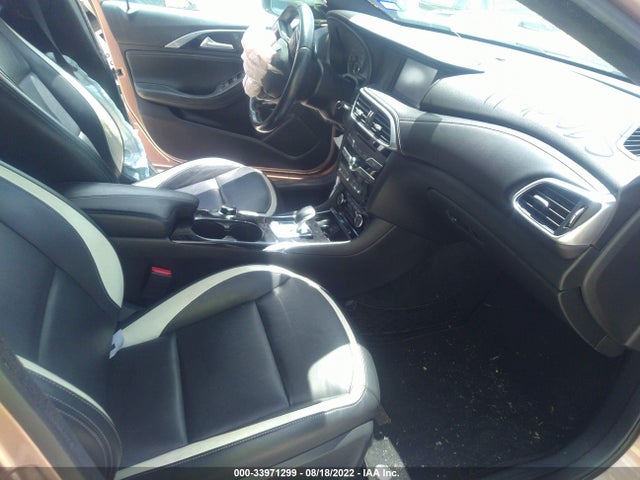 2017 Infiniti QX30, VIN: SJKCH5CP4HA032433