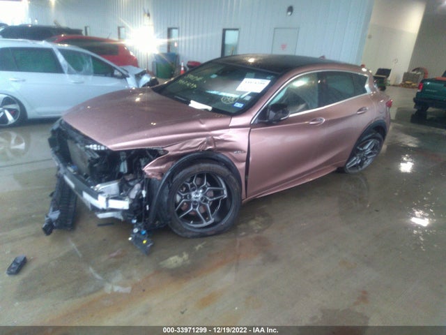 2017 Infiniti QX30, VIN: SJKCH5CP4HA032433