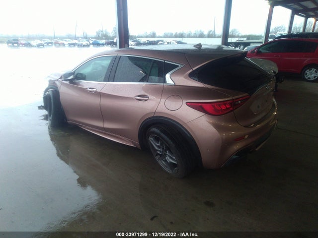 2017 Infiniti QX30, VIN: SJKCH5CP4HA032433