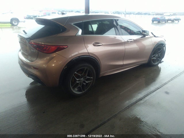 2017 Infiniti QX30, VIN: SJKCH5CP4HA032433