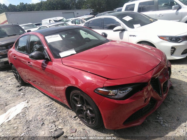 2021 Alfa Romeo Giulia, VIN: ZARFAMAN1M7641833