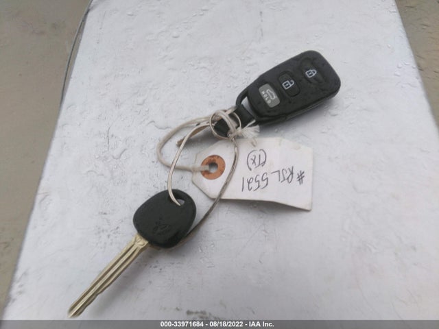 Hyundai Elantra Gls Pzev 2010 KMHDU4AD0AU069100 Image 3