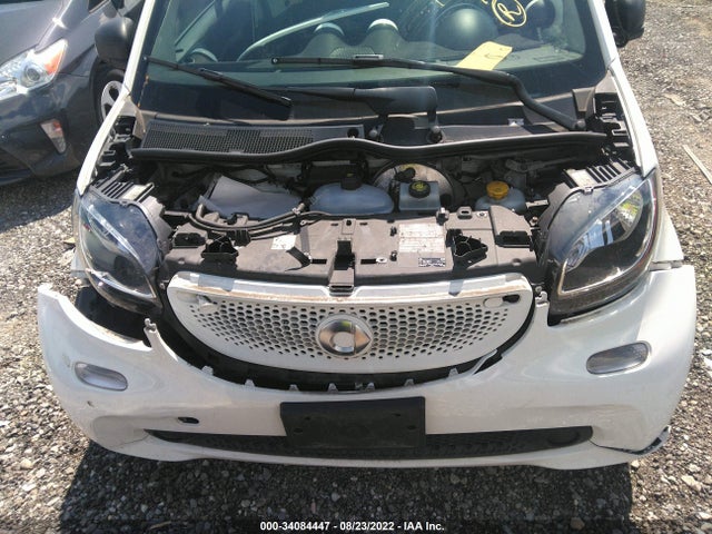 2016 Smart Fortwo, VIN: WMEFJ5DA3GK103582