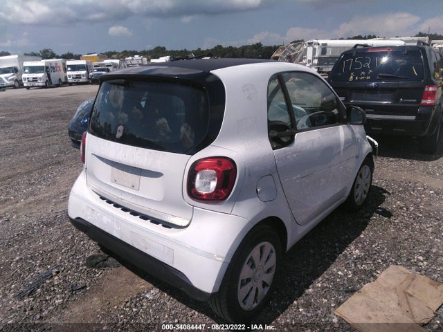 2016 Smart Fortwo, VIN: WMEFJ5DA3GK103582