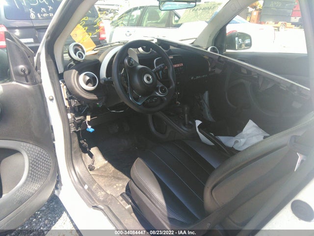 2016 Smart Fortwo, VIN: WMEFJ5DA3GK103582