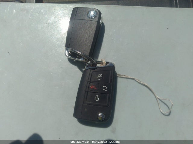 2020 Volkswagen Golf, VIN: 3VWG57AU2LM014121