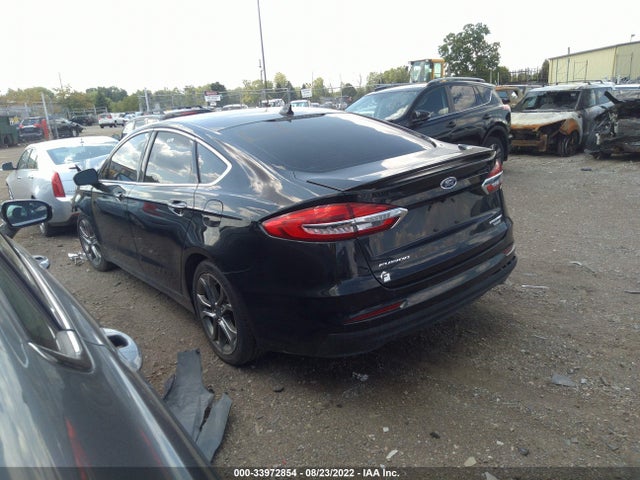 2020 Ford Fusion, VIN: 3FA6P0RU0LR100315