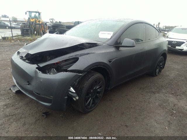 2021 Tesla Model Y, VIN: 5YJYGDEE9MF275531