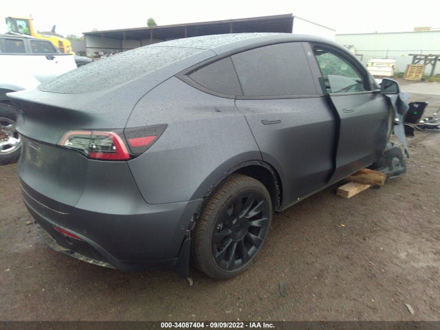 2021 Tesla Model Y, VIN: 5YJYGDEE9MF275531