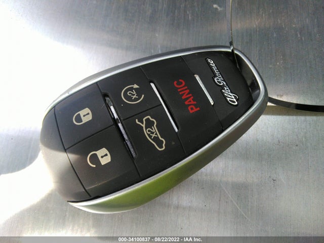 ZARFAEBN5J7566327 Alfa Romeo Giulia
