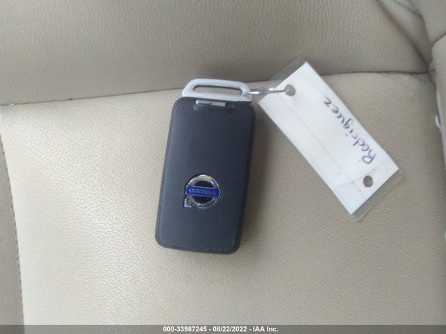 2016 Volvo XC60, VIN: YV440MDK3G2853377