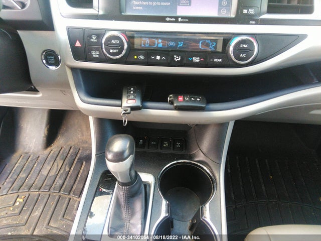 Toyota Highlander Xle 2014 5TDJKRFH6ES009855 Image 3