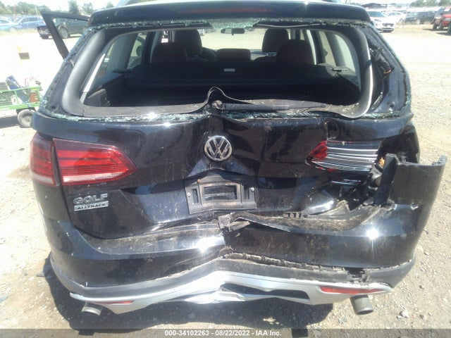 2018 Volkswagen Golf, VIN: 3VWH17AU0JM755056