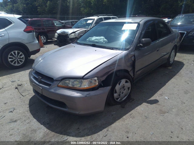 2000 HONDA ACCORD SDN LX VIN: 1HGCG1642YA038250