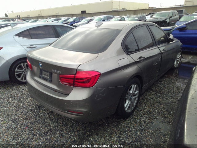 2017 BMW 3 Series, VIN: WBA8E1G34HNU18521