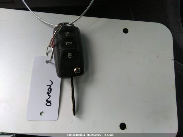 2017 Volkswagen Beetle, VIN: 3VWF17AT5HM610216