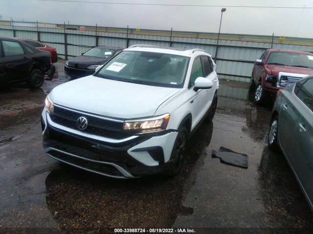 2022 Volkswagen Taos, VIN: 3VVTX7B29NM018275