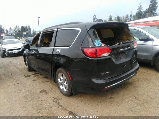 2017 Chrysler Pacifica Hybrid, VIN: 2C4RC1L7XHR779048