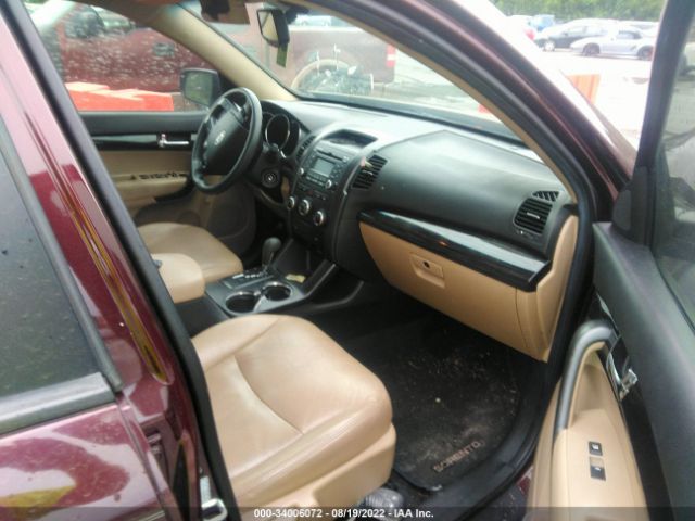 5XYKT3A19BG053396 KIA SORENTO LX