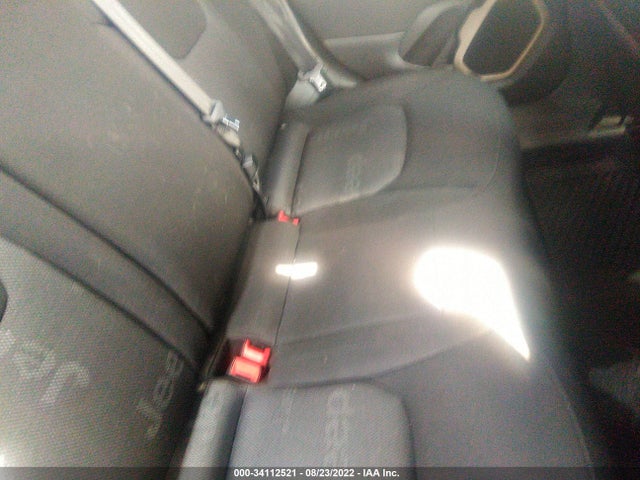 2016 JEEP RENEGADE LATITUDE VIN: ZACCJABW7GPC49241