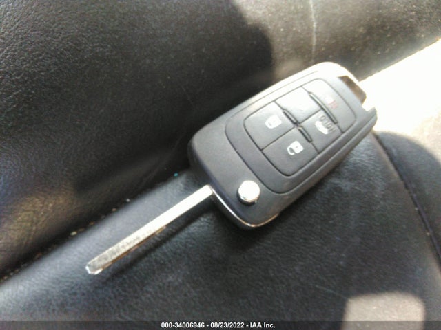 2016 Buick LaCrosse, VIN: 1G4GB5G36GF268673