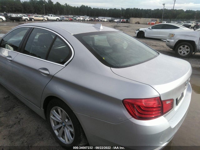 BMW 5 Series 528i 2016 WBA5A5C51GG352655 Image 4