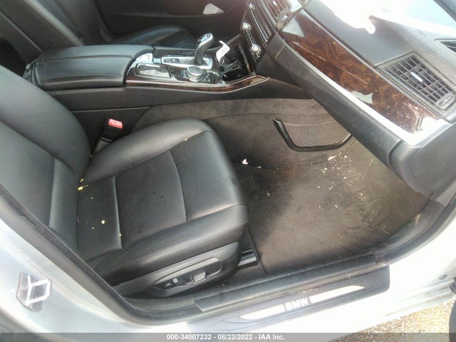 BMW 5 Series 528i 2016 WBA5A5C51GG352655 Image 6