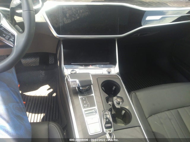 2022 Audi A6, VIN: WAUL2BF2XNN035888