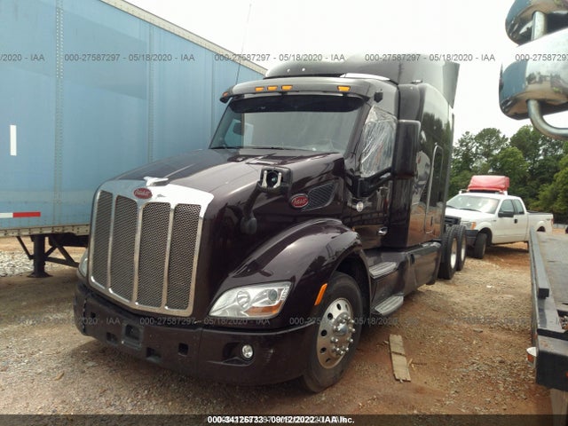 34126733 :رقم المزاد ، 1XPBDP9X8HD363669 vin ، 2017 Peterbilt 579 مزاد بيع