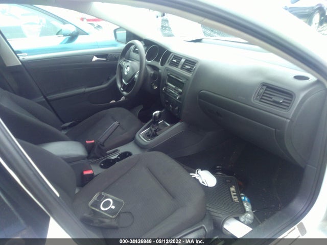 3VW2K7AJ7FM324245 Volkswagen Jetta 2.0l S