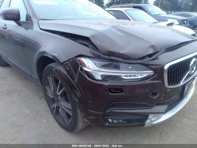 2017 Volvo V90, VIN: YV4A22NL8H1001610