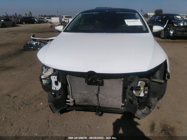 2015 Volkswagen CC, VIN: WVWRP7AN6FE828930