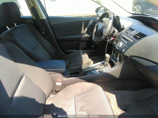2011 MAZDA MAZDA3 I SPORT VIN: JM1BL1UG0B1357477