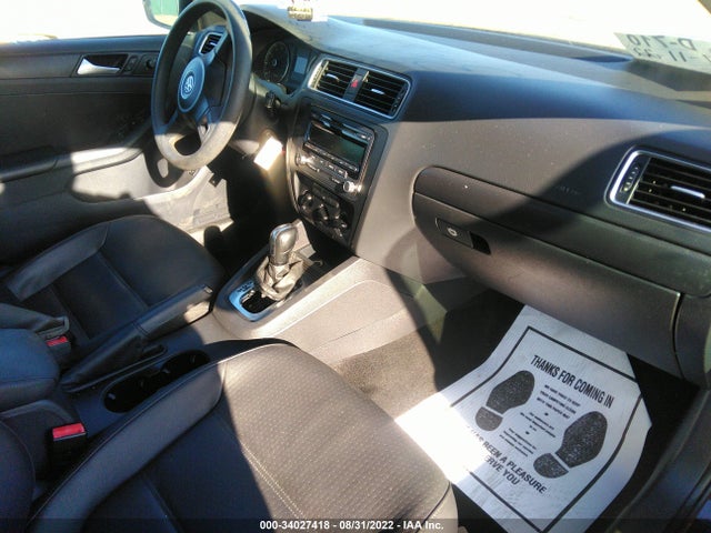 3VWD17AJ7EM365873 Volkswagen Jetta Sedan Se