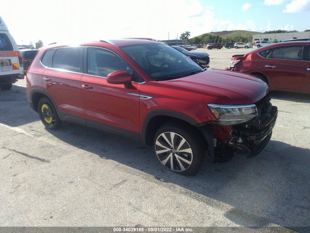 2022 Volkswagen Taos, VIN: 3VVLX7B24NM063138