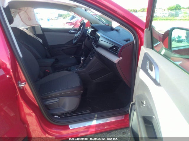 2022 Volkswagen Taos, VIN: 3VVLX7B24NM063138