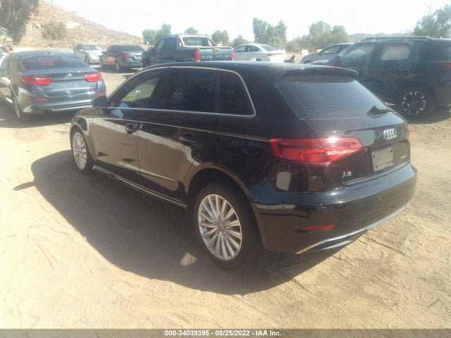 2017 Audi A3, VIN: WAUTPBFF8HA146214