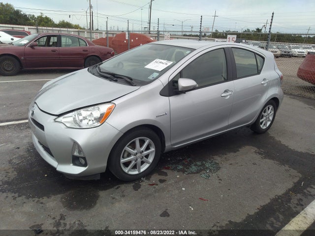 Toyota Prius C One/three/two/four 2014 JTDKDTB38E1067212 Image 2