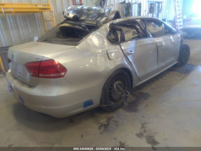 1VWAS7A31EC038128 Volkswagen Passat 1.8t S