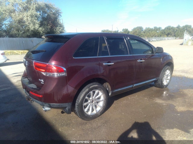 Lincoln MKX 2011 2LMDJ8JK3BBJ07302 Image 4