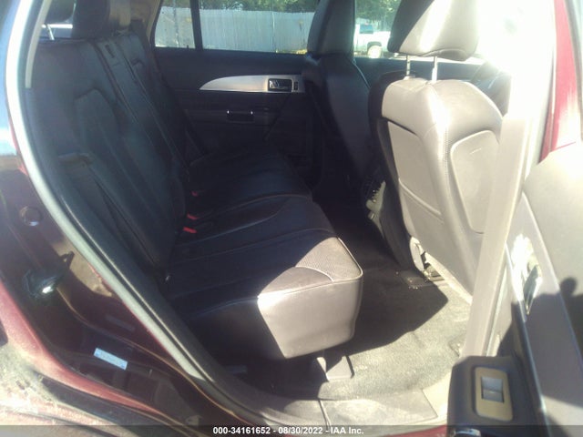 Lincoln MKX 2011 2LMDJ8JK3BBJ07302 Image 8