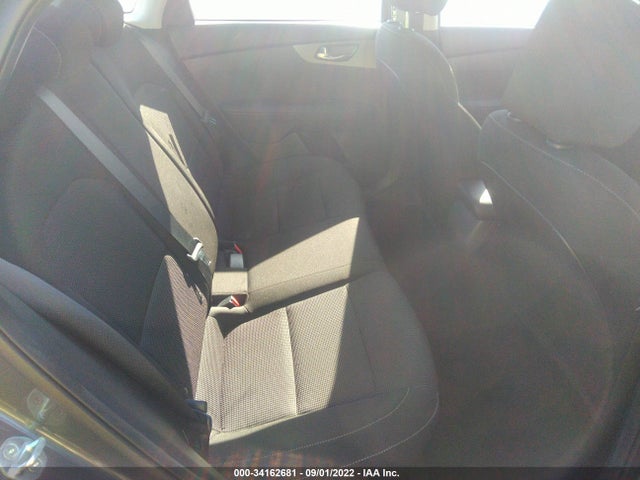 2021 Kia Forte, VIN: 3KPF24AD8ME353256
