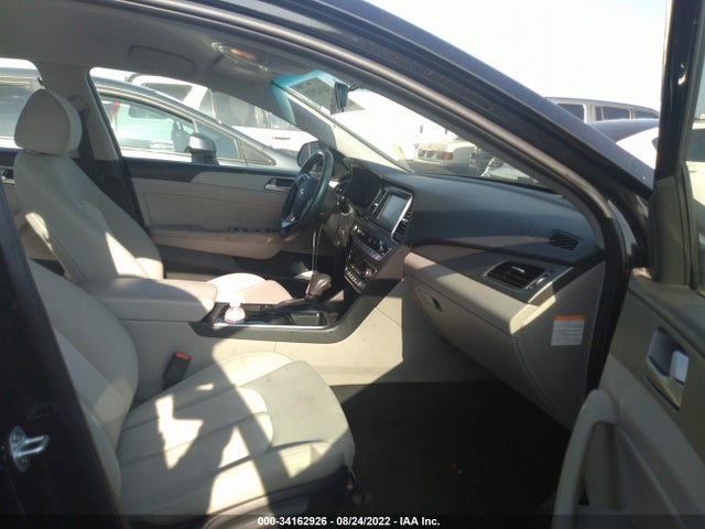 2019 Hyundai Sonata, VIN: KMHE24L33KA088743