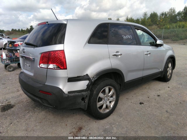 2011 KIA SORENTO LX VIN: 5XYKTCA11BG010798