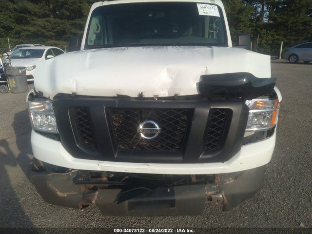 2016 Nissan NV, VIN: 5BZBF0AA1GN852627