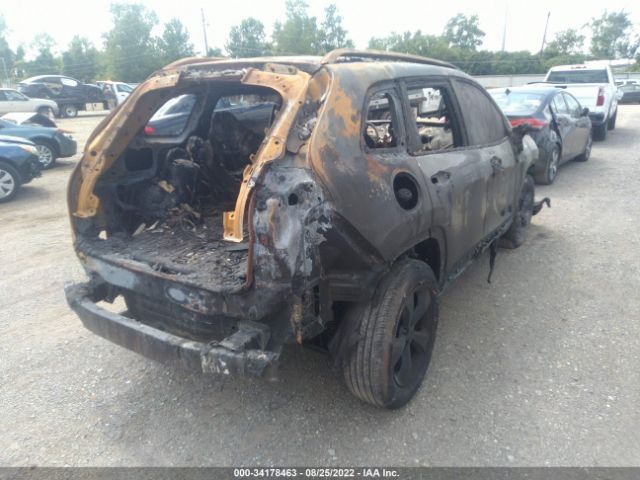 1C4PJMLB0MD217384 Jeep Cherokee Altitude