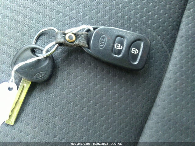 2012 KIA SORENTO LX VIN: 5XYKTCA6XCG210303