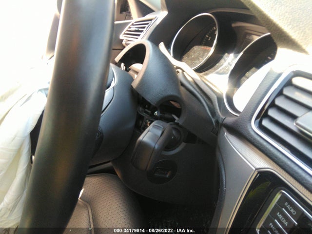 1VWLA7A31KC000678 Volkswagen Passat 2.0t Wolfsburg Edition