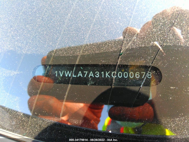 1VWLA7A31KC000678 Volkswagen Passat 2.0t Wolfsburg Edition