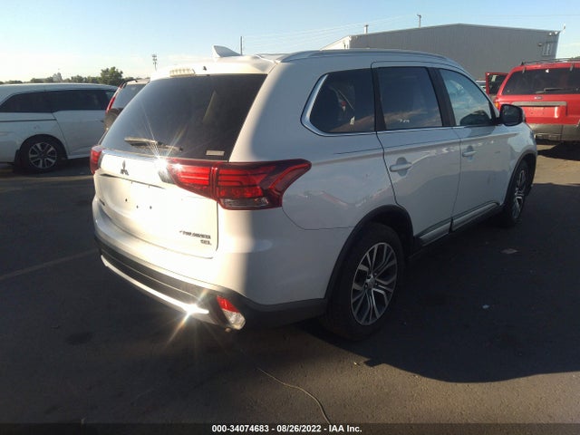 JA4AZ3A34HZ036389 Mitsubishi Outlander Se/sel